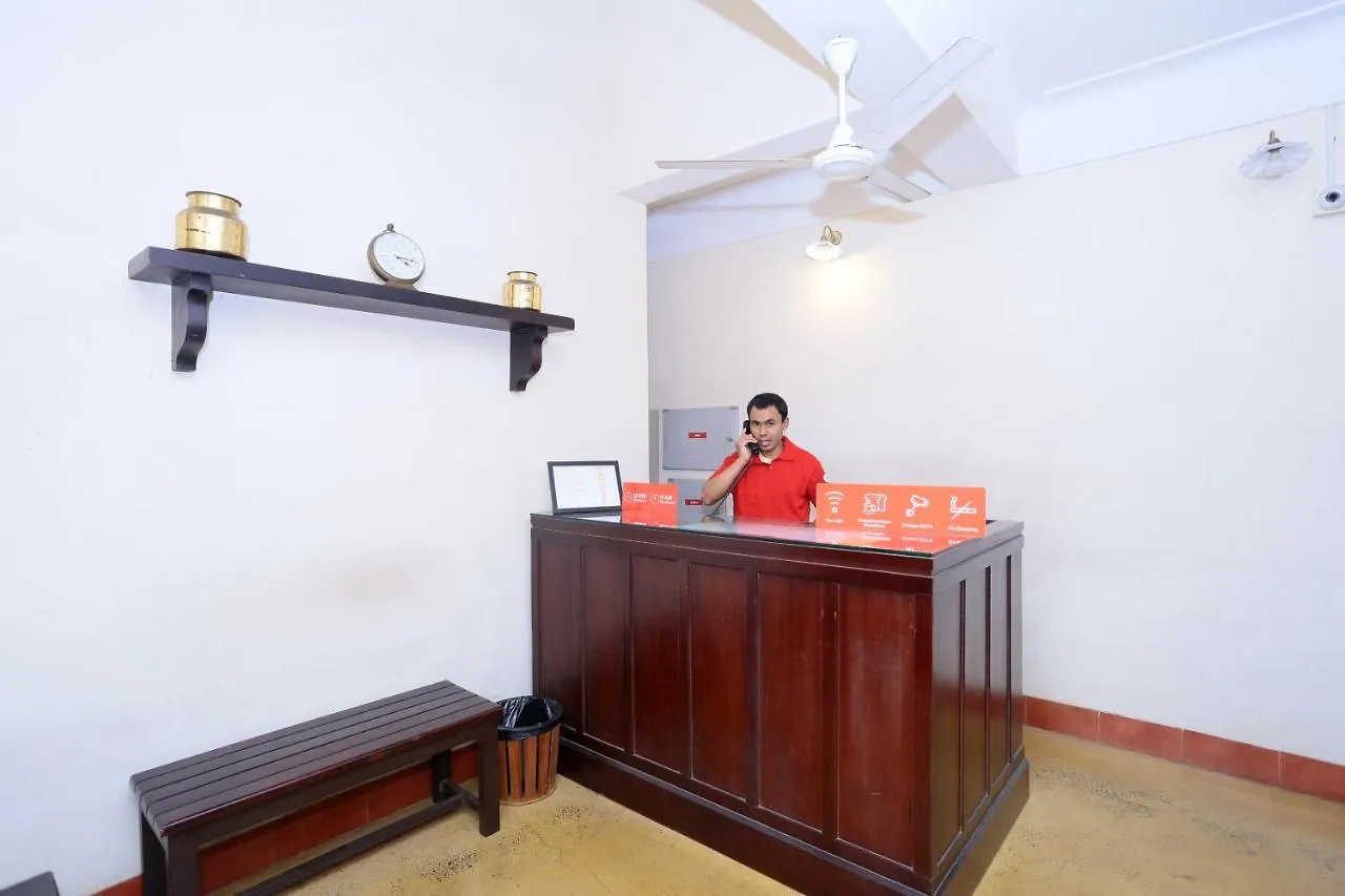 Oyo 8268 Gokul Ottupura 호텔 Kochi