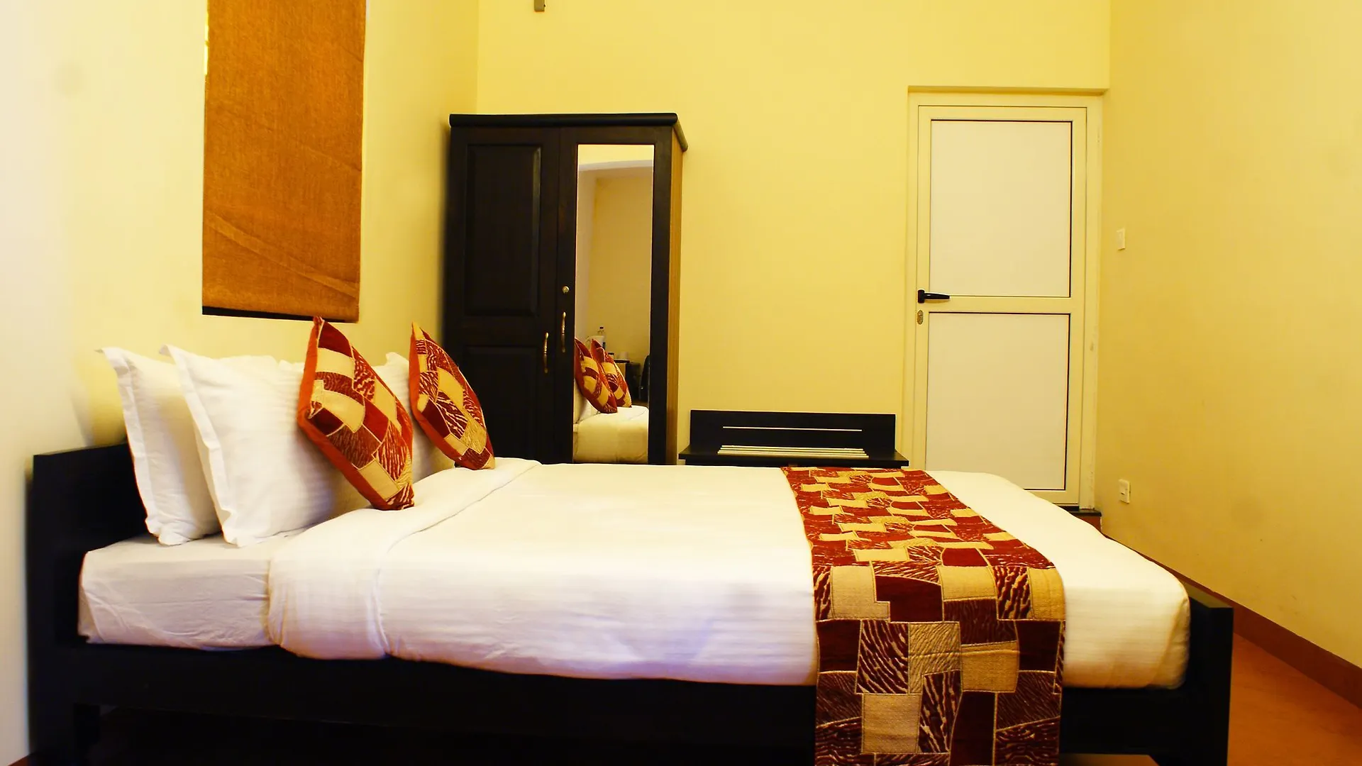 Oyo 8268 Gokul Ottupura 호텔 Kochi