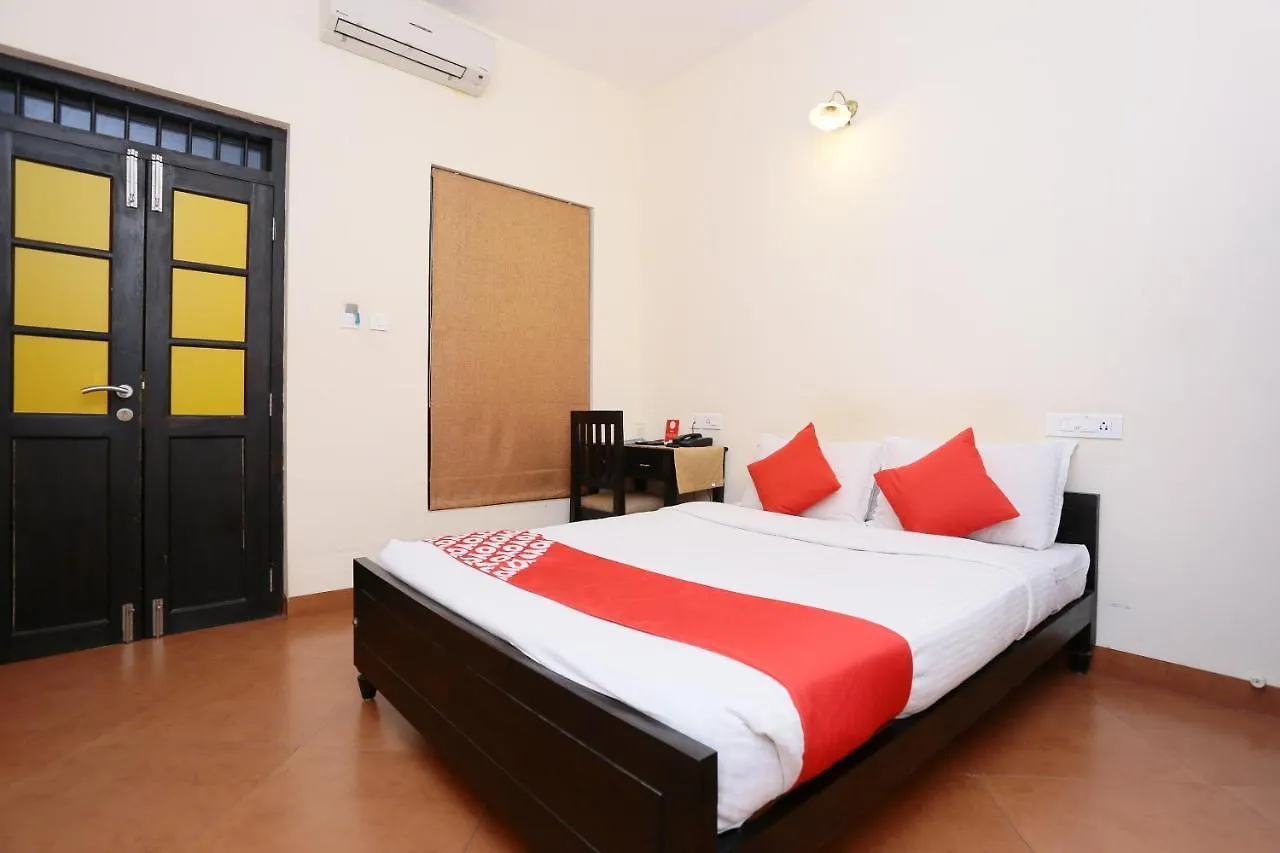 Oyo 8268 Gokul Ottupura Hotel Kochi